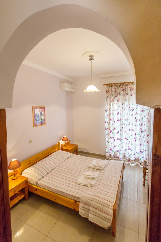 Filoxenia Apartments 2 Paleóchora Extérieur photo